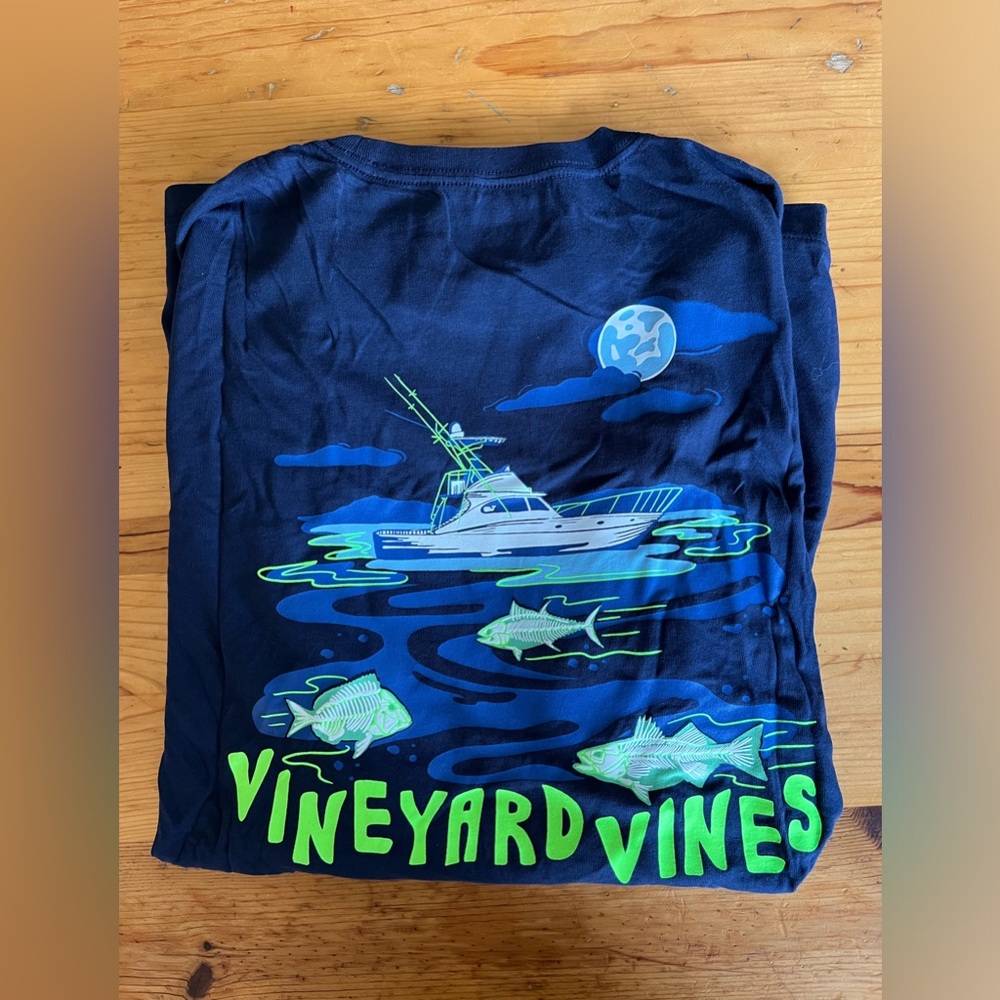 NWT Vineyard Vines Men’s Tshirt